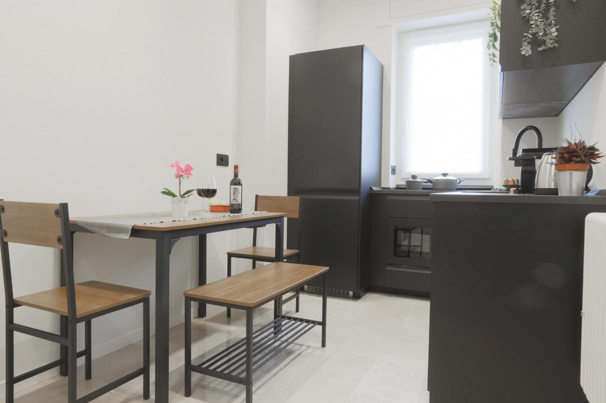 New Modern Flat 10 Minutes Walk From Central Station Milan Exterior photo