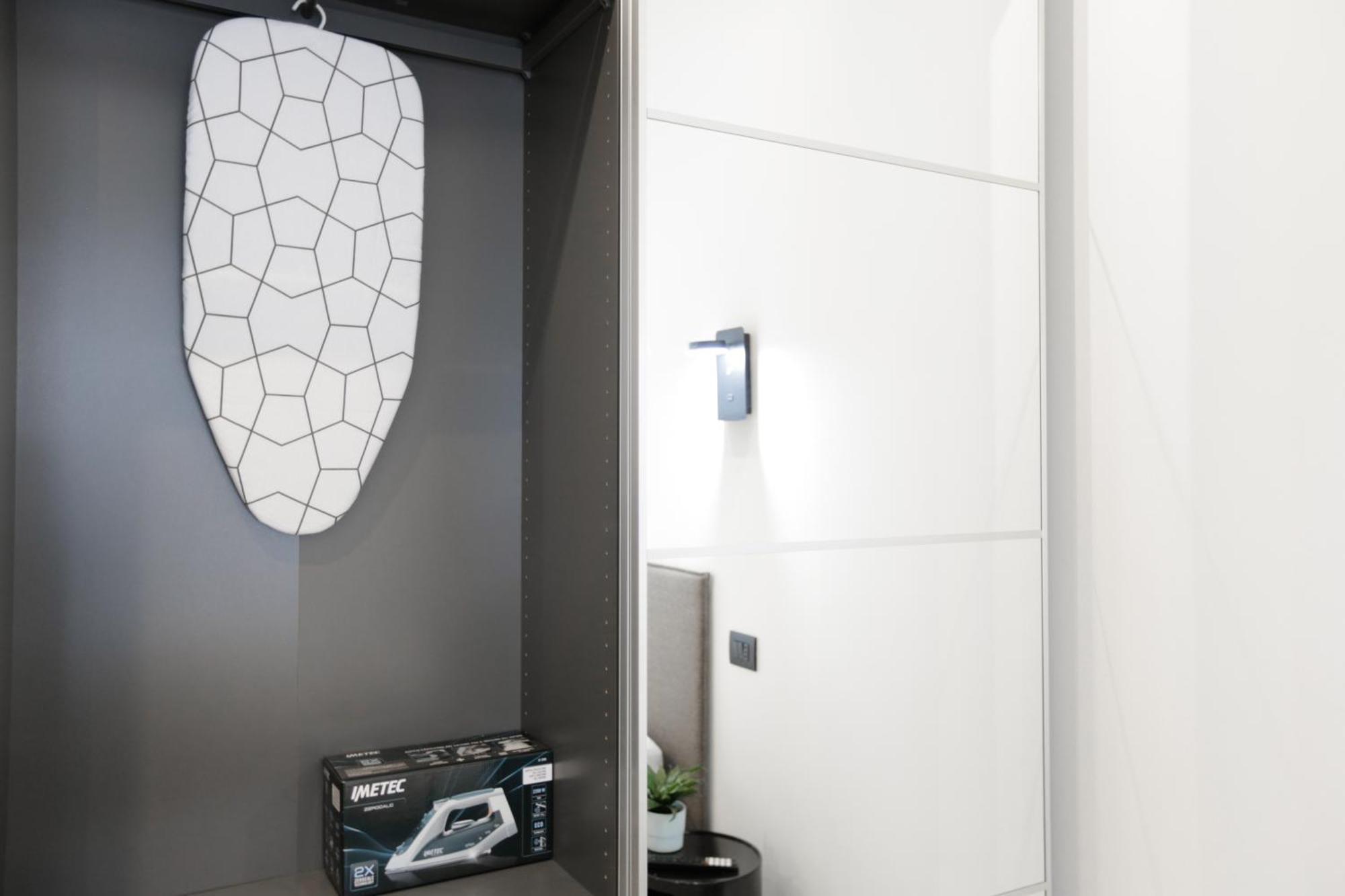 New Modern Flat 10 Minutes Walk From Central Station Milan Exterior photo